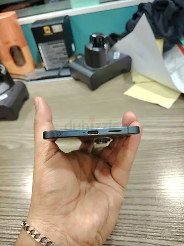 Samsung Galaxy S25 Edge TDRA Version 12/256 JetBlack Neat And Clean Mobile Warranty Also Have
