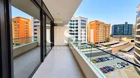 Spacious Layout | Near Mall | 1.5 Bed