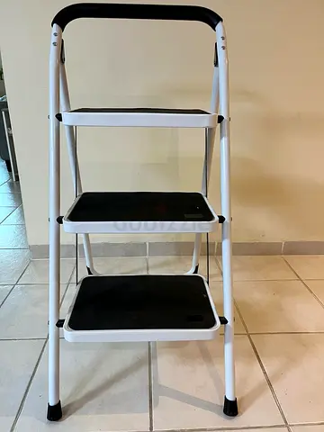 3-step Folding Stool / Step Ladder - Lightweight and Sturdy 90 AED