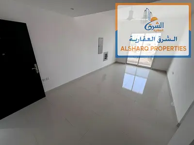 اول ساكن-غرفة وصالة-2حمام-غرفة ماستر-بلكونة-دخول بالكارد-خزاين بالحايط-تشطيبات ممتازة-موقع مميز-سهل المخرج لدبي والشارقة