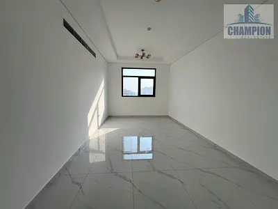شقة فسيحة من غرفتي نوم | حدائق ند الحمر | شرفة وإطلالات على المدينة