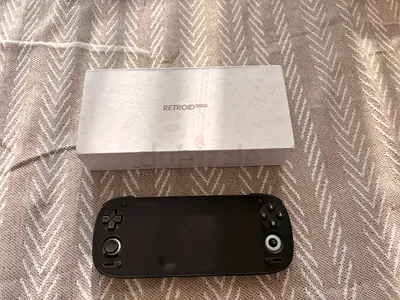Retroid pocket 5 - 2025 with Pokémon installed