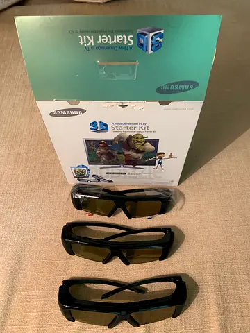 Samsung 3D TV Starter Kit with 3 Active 3D Glasses