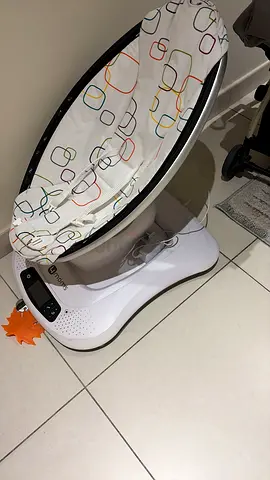 4moms MamaRoo Baby Swing/Rocker - Good Condition