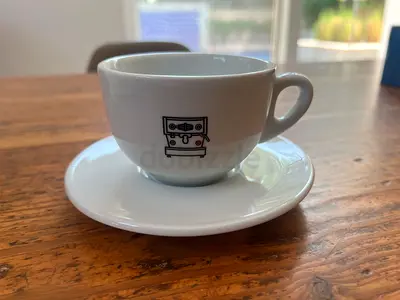 6 La Marzocco White Cappuccino Cups handmade in Italy - flawless condition