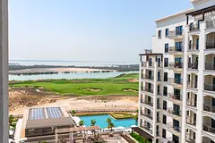 The Golfside Hideaway | Yas Island 1BR