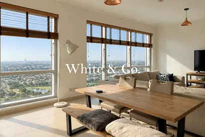 Spacious | Golf & Lake View | Vacant now
