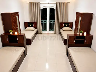 Premium bedspace in Discovery gardens/ 4 person sharing/ Indian Males