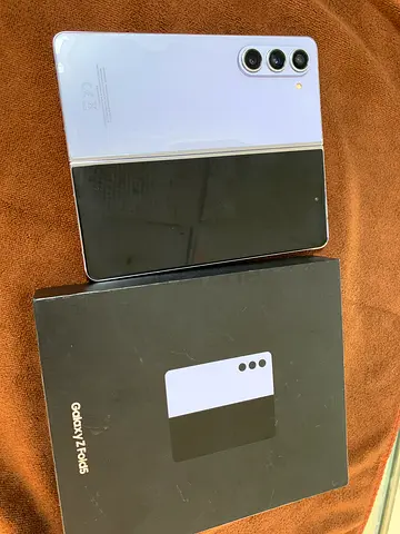 Samsung Galaxy Z Fold5 - Lavender, Good Condition, Box Included