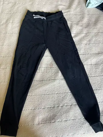 Lot of 5 kids jogger sweatpants, various sizes 9-10 y and colors bleu black