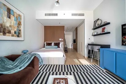 New Studio Apartment in Prime Location | Workspace & Amenities | All Bills Included