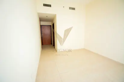 Spacious 2BHK + Laundry Room | Chiller Free