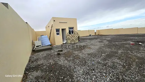 10000 SQFT / 25 KW / 1 OFFICE / FLOORING /