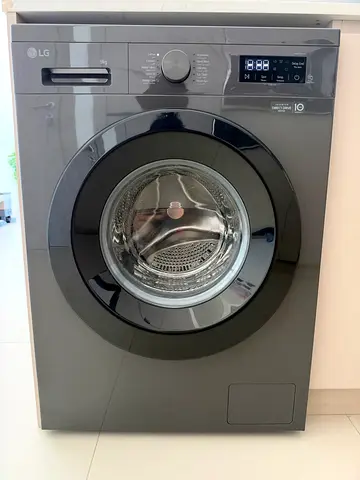 LG 9KG Front Load Washing Machine