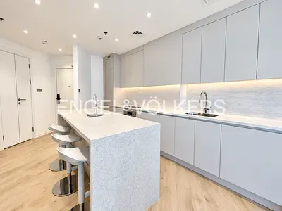 Vacant | European Design | Bespoke Renovation
