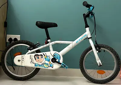Decathlon B'Twin Inuit 100 16-Inch Kids Bike