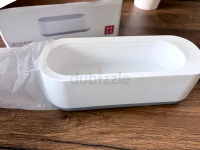 Small white multi functional cleaner