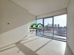 Sea View High Floor Modern Amenities Vacant Now