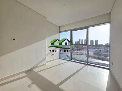 Sea View High Floor Modern Amenities Vacant Now
