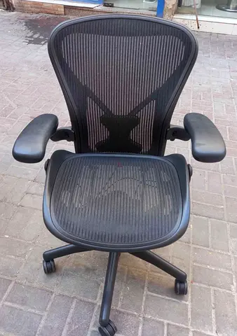 We are selling Herman Miller Aeron chair for selling.good condition only little use