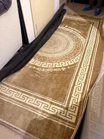 Large Living Room Carpet – Beige & Brown