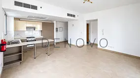 Elegant 1 Br | Stunning views| Near Exit & Mall