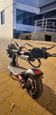 Mytoys electric scooter/ almost new