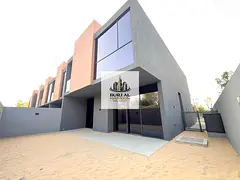 Brand New 4 bedroom corner townhouse with majlis || Available for rent in new phase in cheaper price