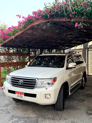 Toyota Land Cruiser GXR 2014 GCC Specs