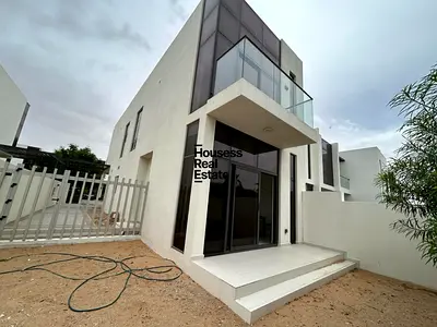3 BR plus M | MID-CORNER | EXCLUSIVE