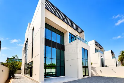 Family Home | Near Park | Luxurious Spacious Villa