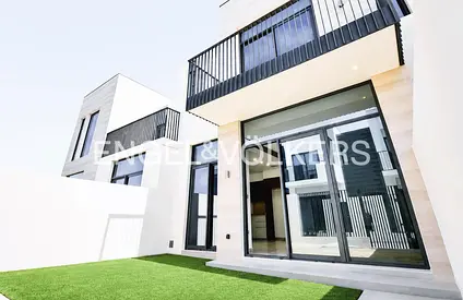 Vacant | Back to Back | Prime Internal Location