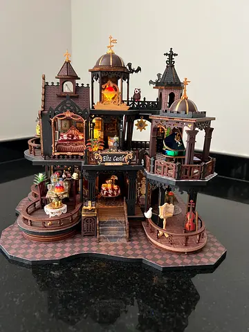 Mini doll House with lights/ furniture
