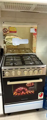Freestanding Gas Cooker with Oven - Good Working Condition
