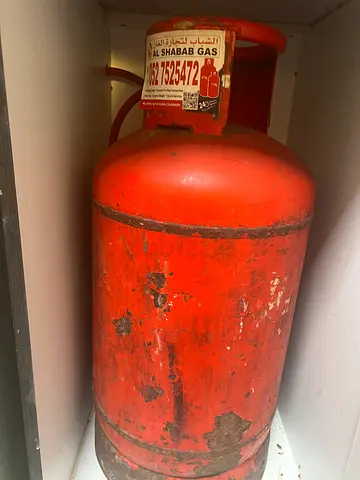 Used LPG Gas Cylinder - Red, Heavy Duty