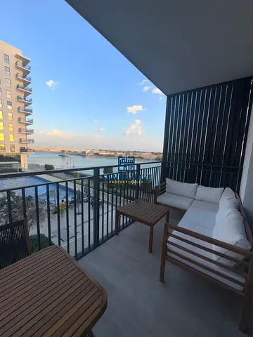 Spacious Studio | Canal View | Prime Location