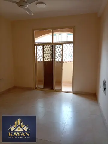 فرصة سكن عائلي في السلمة شقة غرفتين نوم إحداهما ماستر مع بلكونة ومطبخ