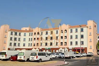 Spacious Retail Shop for Sale | England Cluster | Ready Unit