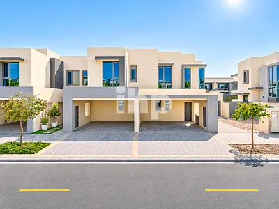 Unfurnished | Luxury 4Br Villa | +Maid Room