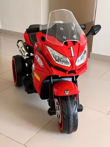Red electric ride-on motorcycle for kids — 3-wheel