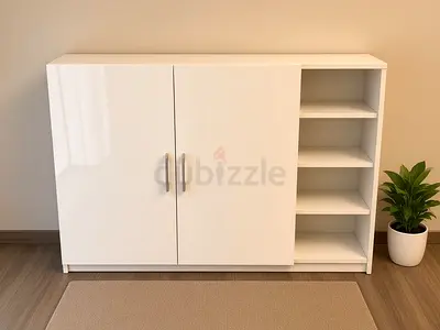 Shoe cabinet with side shelves