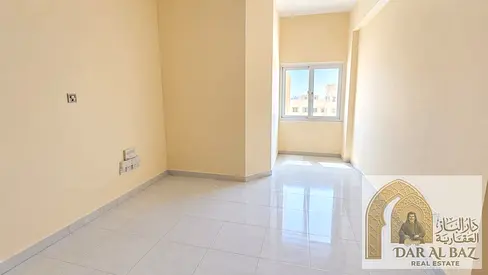استوديو للإيجار السنوي * الموقع: البطينة * الإيجار: 12,000 (سعر نهائي) * عدد الدفعات: 4 إلى 6 دفعات * مبلغ التأمين: 1,400 (يُدفع نقداً أو يمكن تأجيله