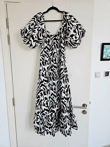 Ladies dress