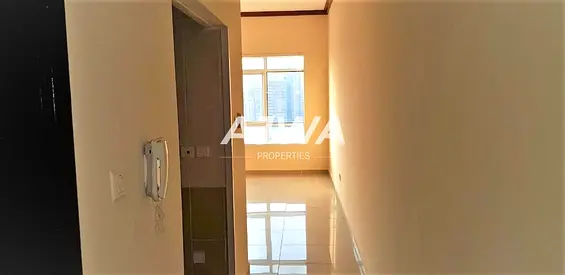Studio in Lake City opposite DMCC metro station