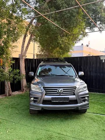 2014 Lexus LX 570 Base GCC Specs