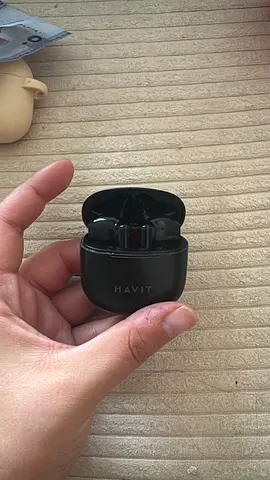 Havit True Wireless Earbuds with Charging Case - Used