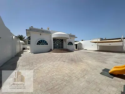 For rent: a villa in Riffa consisting of 3 bedrooms, a majlis, a living room, and a large yard, suitable for families.