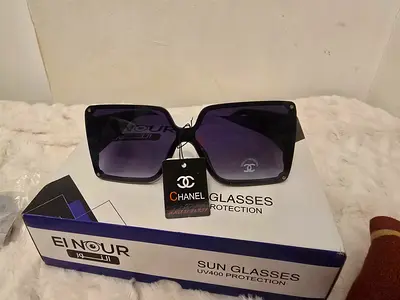 Chanel-style oversized square sunglasses - dark lenses