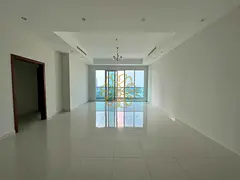 Luxury 3bedroom with balcony and parking free