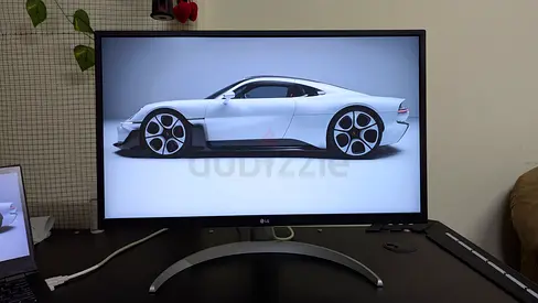LG 27'' 4K UHD IPS LED HDR Monitor with USB-C port  27" UHD (3840 x 2160) IPS Display USB-C port wit